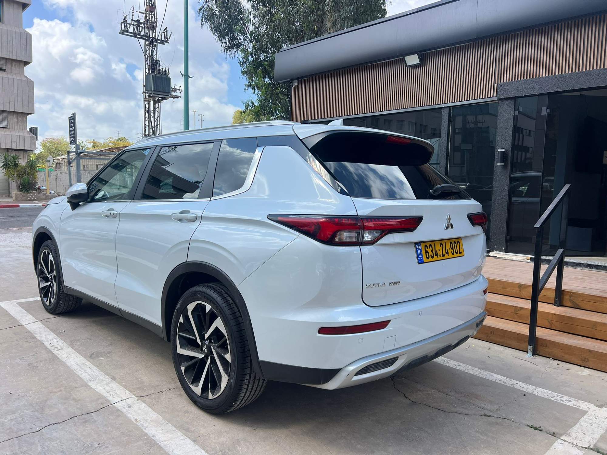 תמונה ממוזערת 4