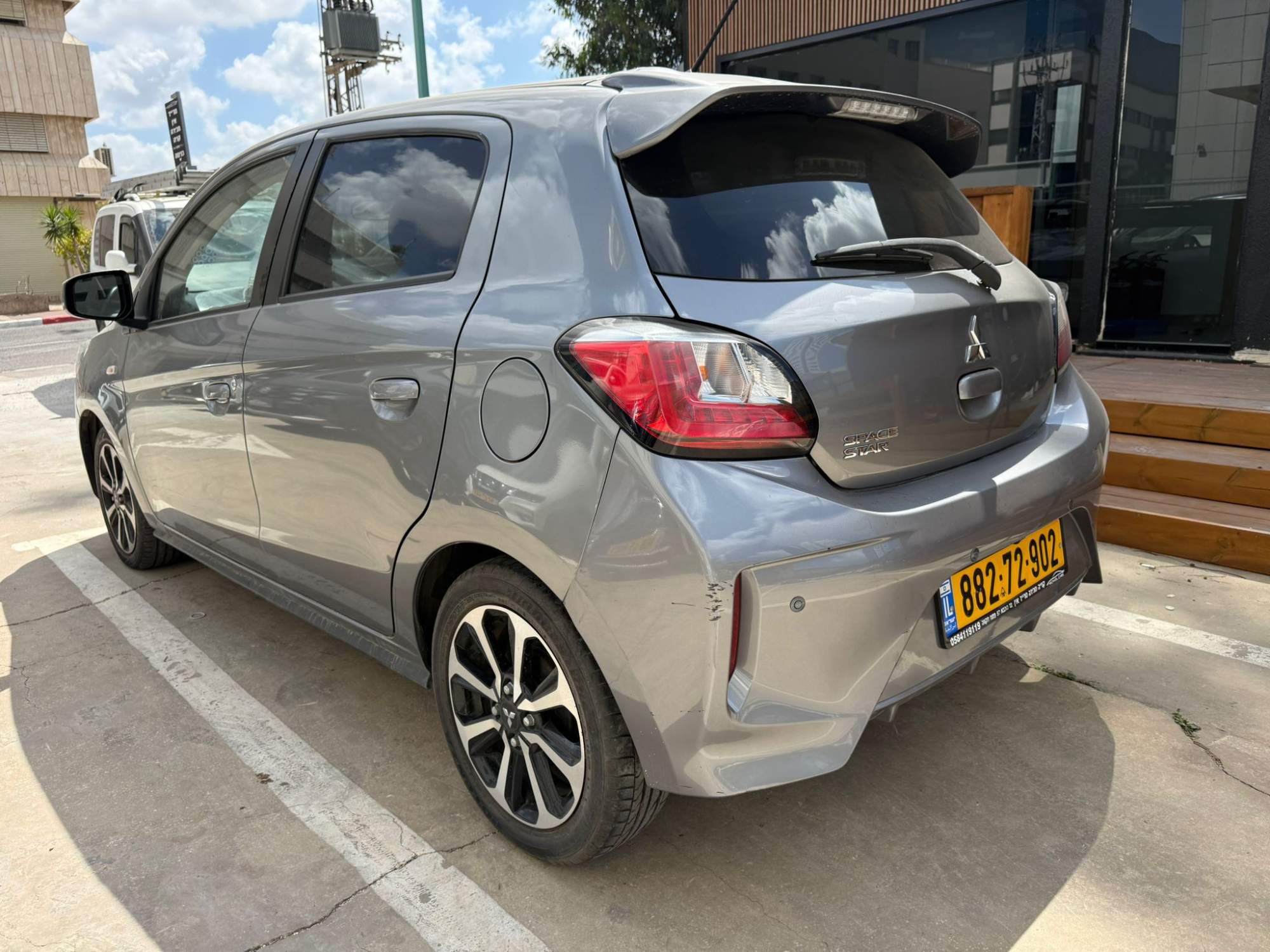 תמונה ממוזערת 3