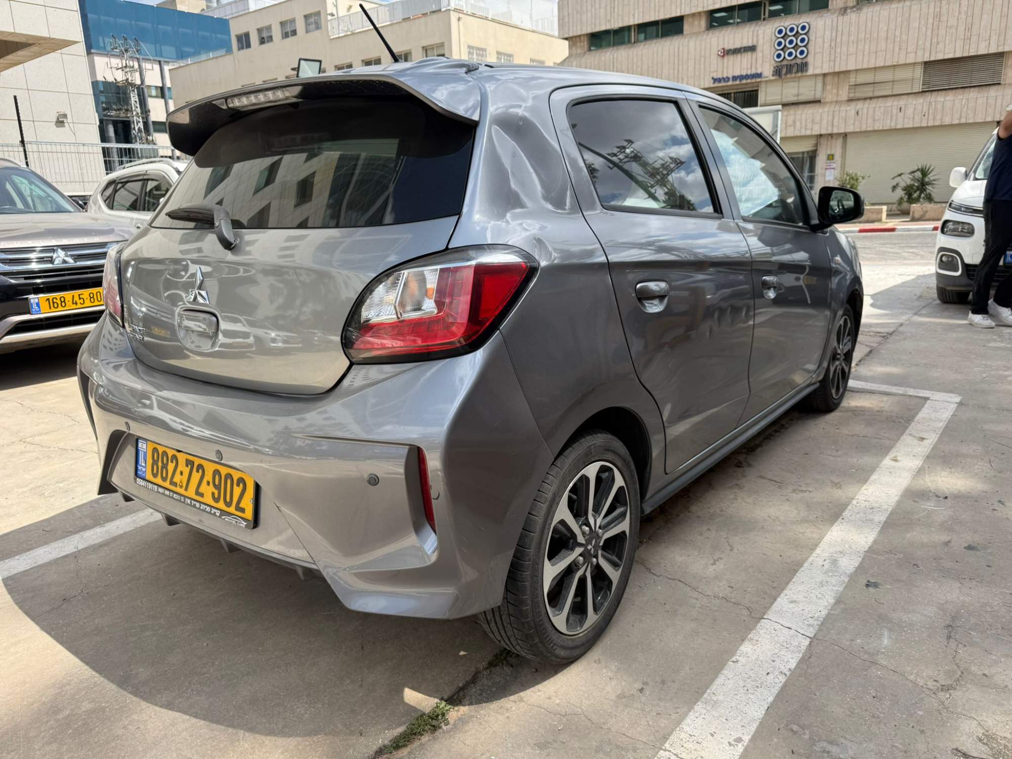 תמונה ממוזערת 5