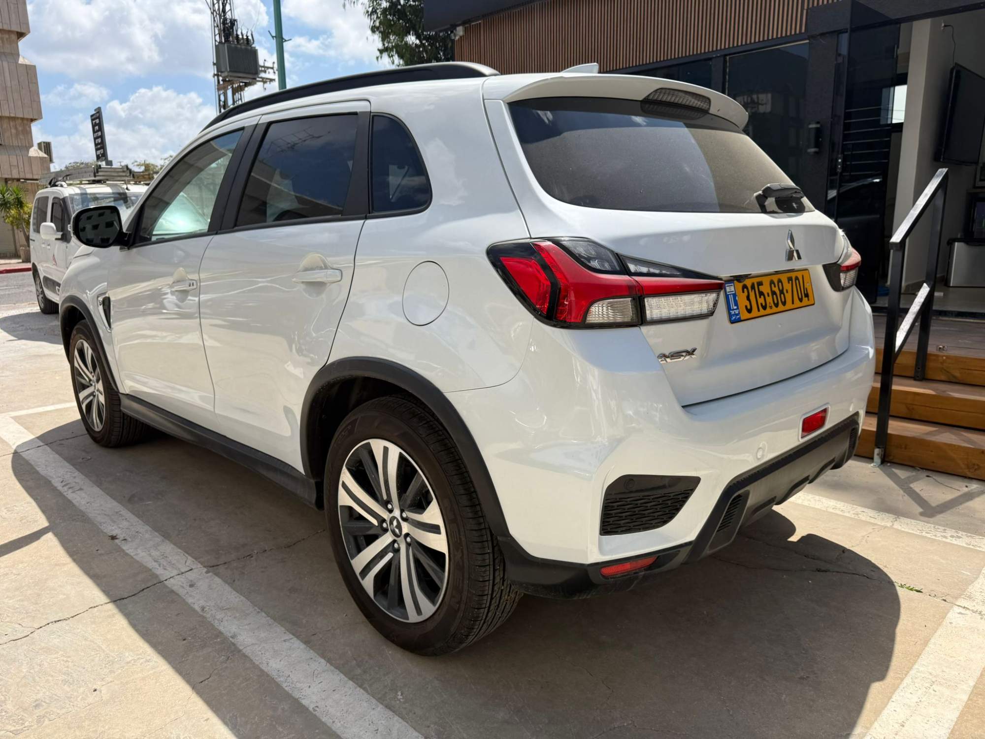 תמונה ממוזערת 4