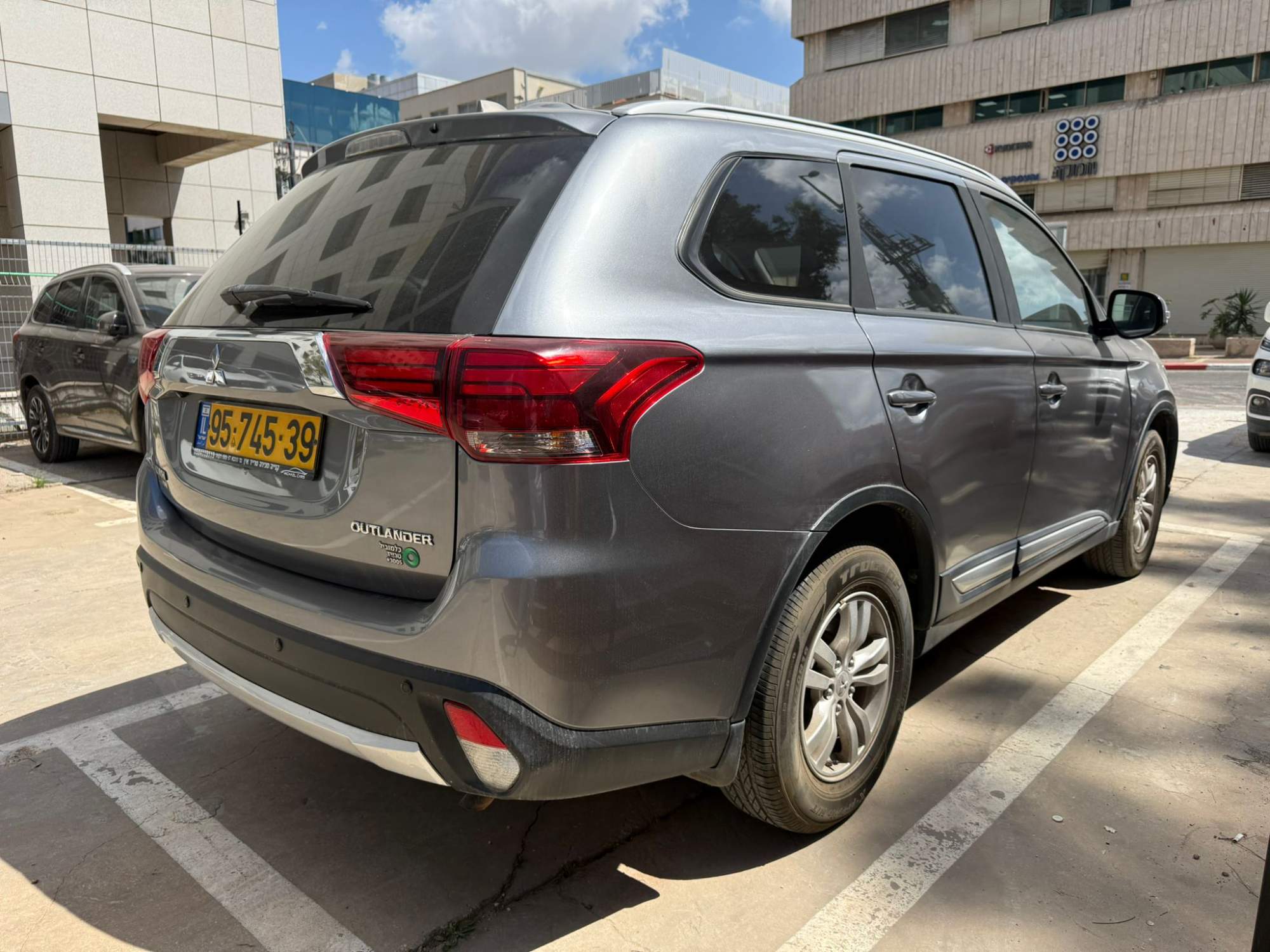 תמונה ממוזערת 5