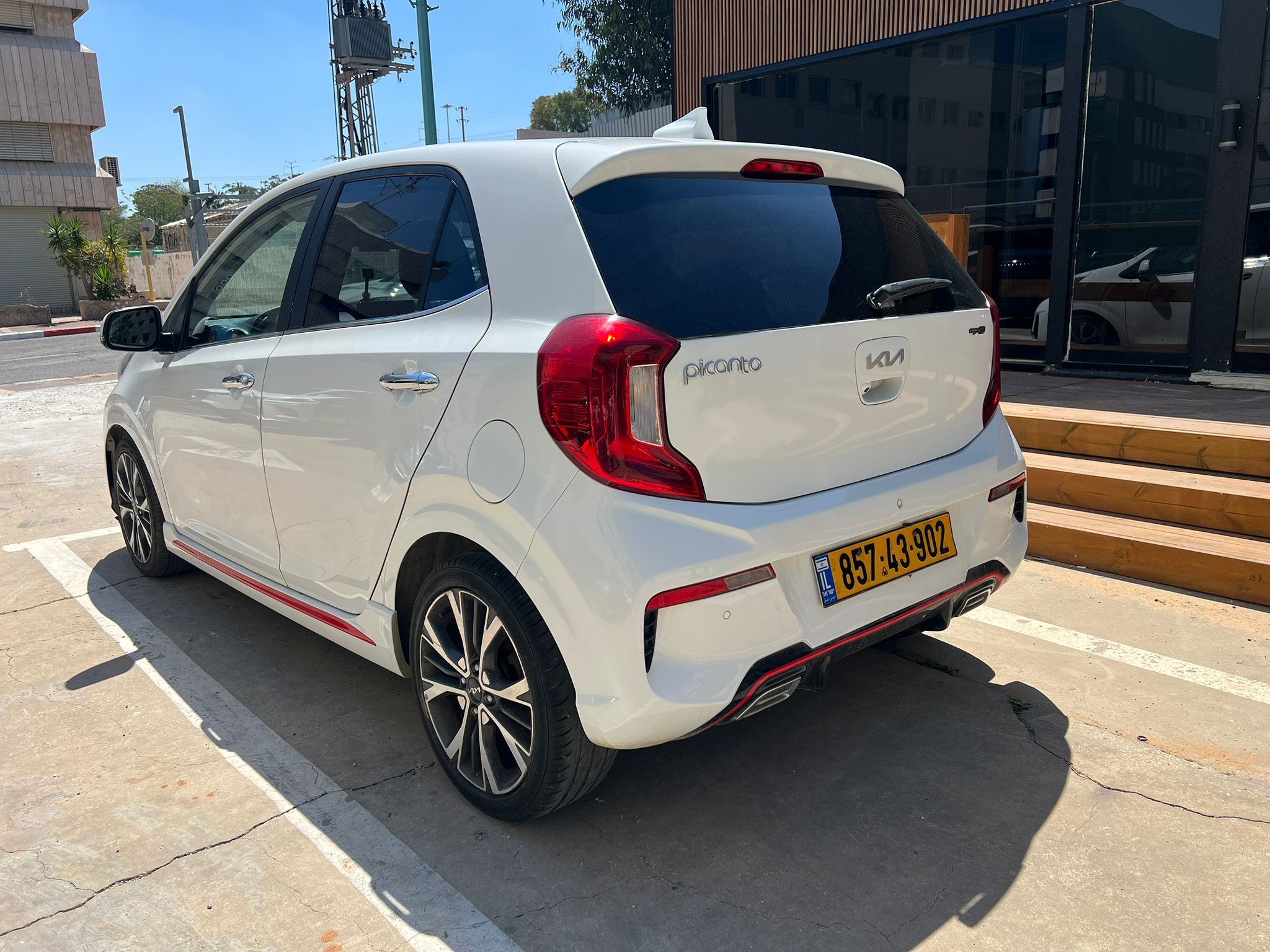 תמונה ממוזערת 4